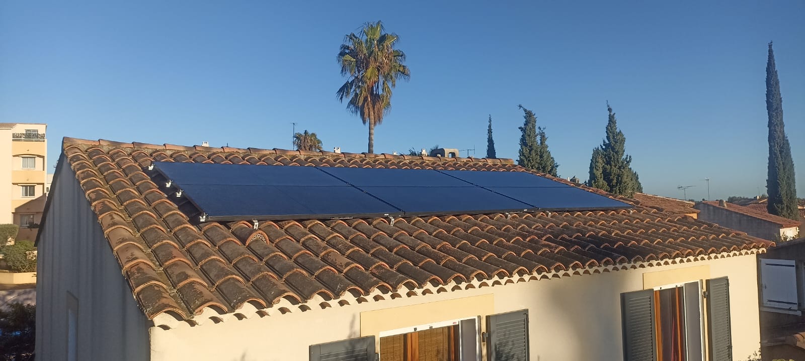 Installation 3KWc de panneaux photovoltaïques à Hyères dans le Var